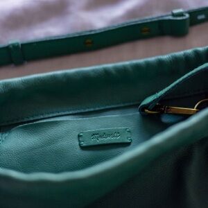 Madewell Leather Piazza Bucket‎ Bag in Jade Green Like New
